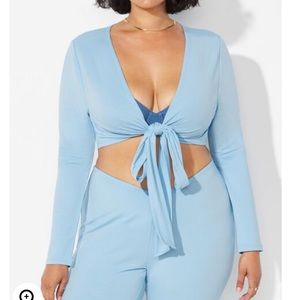 THE '70S TIE FRONT TOP